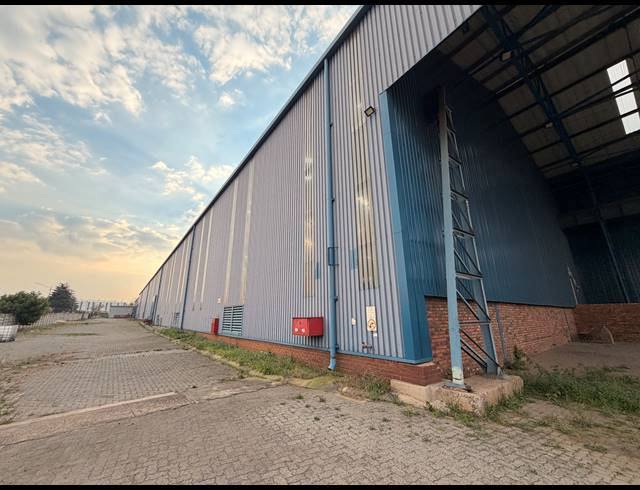 13,251M² WAREHOUSE FOR SALE IN WADEVILLE